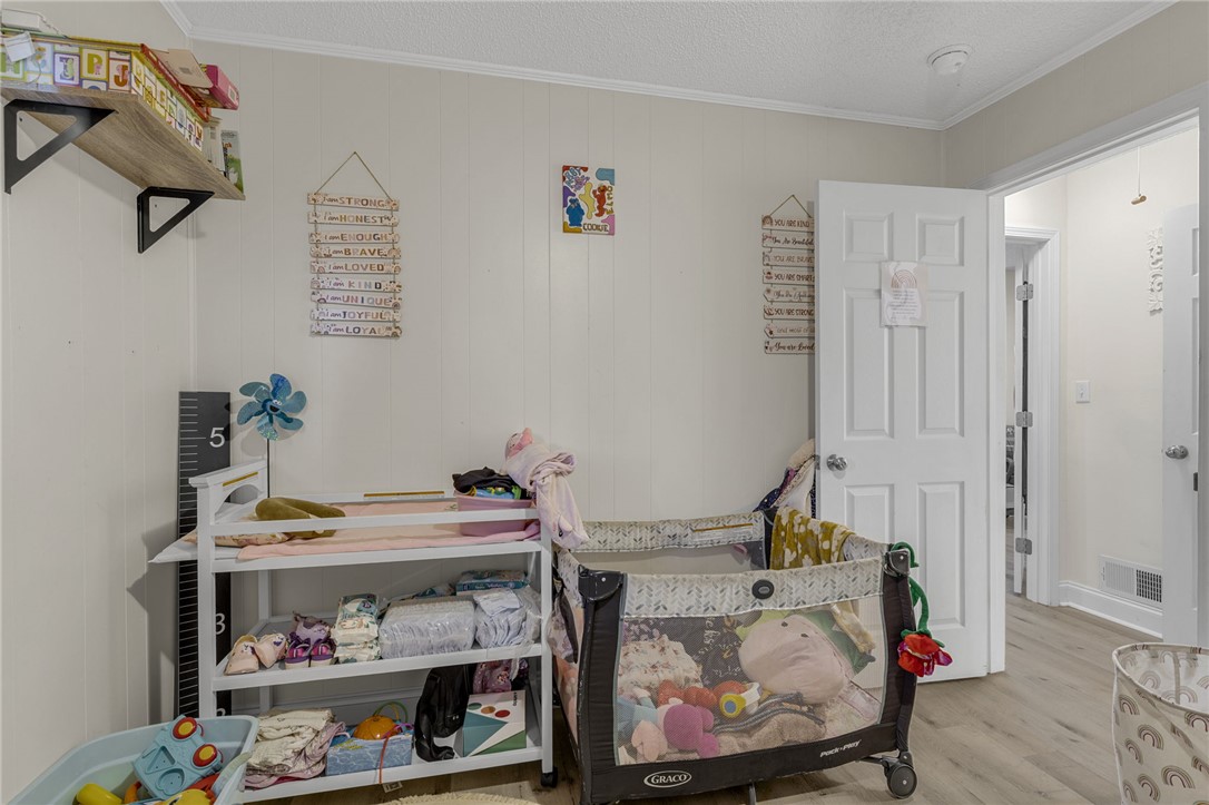 208 Kenneth Drive Boiling Springs, SC 29316 - Photo 23 of 36