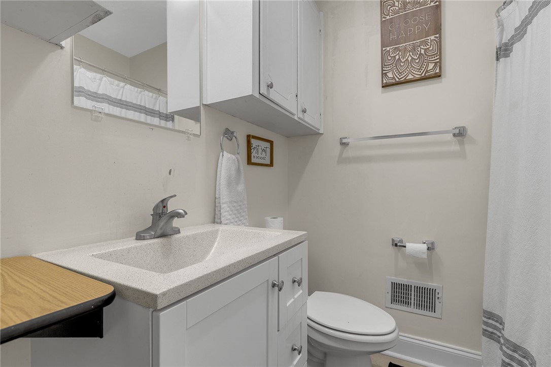 208 Kenneth Drive Boiling Springs, SC 29316 - Photo 24 of 36