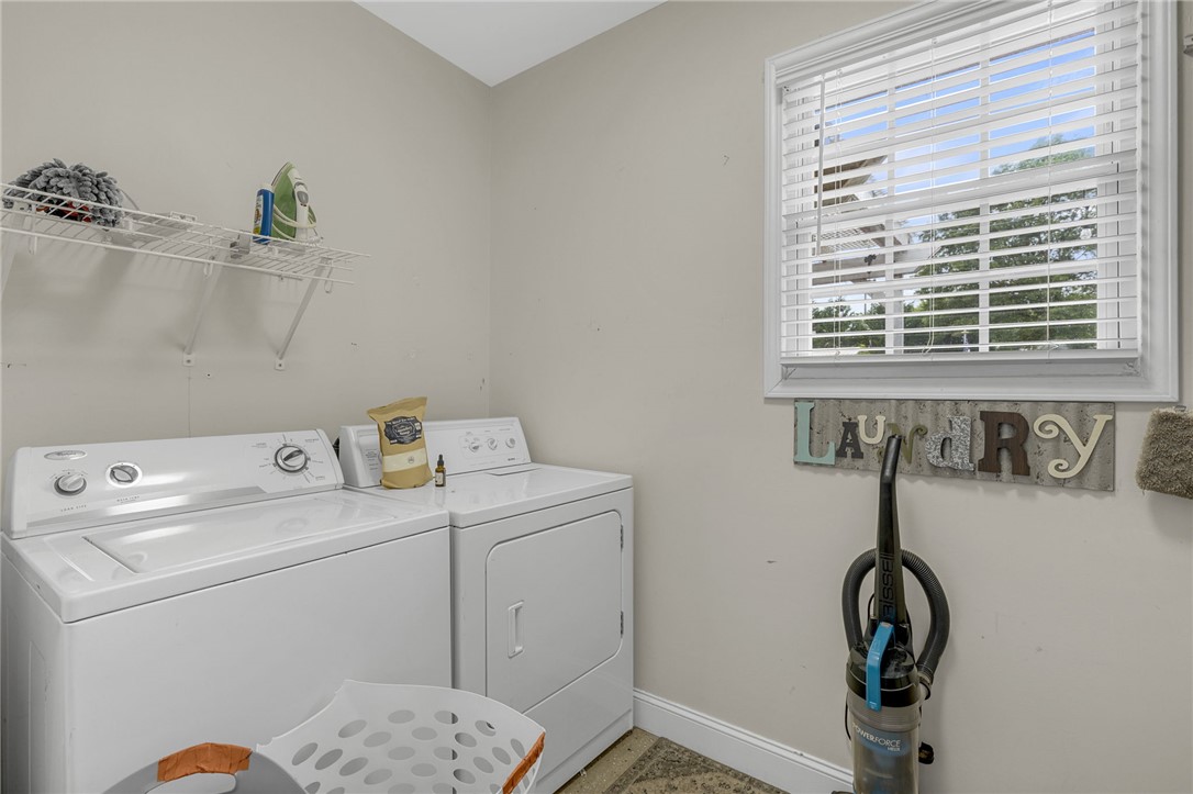 208 Kenneth Drive Boiling Springs, SC 29316 - Photo 25 of 36