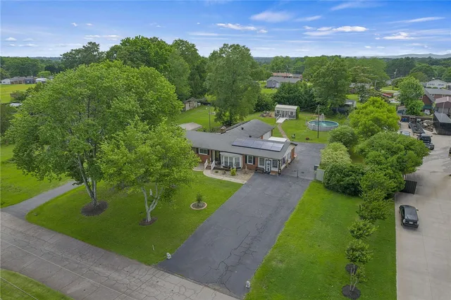 $350,000 | 208 Kenneth Drive, Boiling Springs, SC 29316