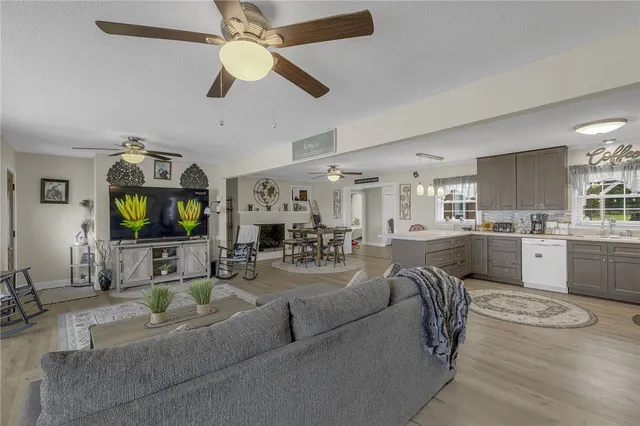 $350,000 | 208 Kenneth Drive, Boiling Springs, SC 29316