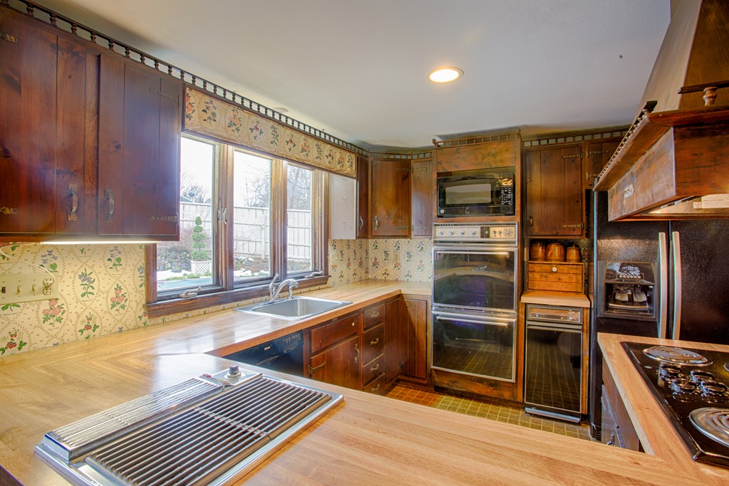 29 Bayberry Road Danvers, MA 01923 - Photo 12 of 25 Gallery Image 12