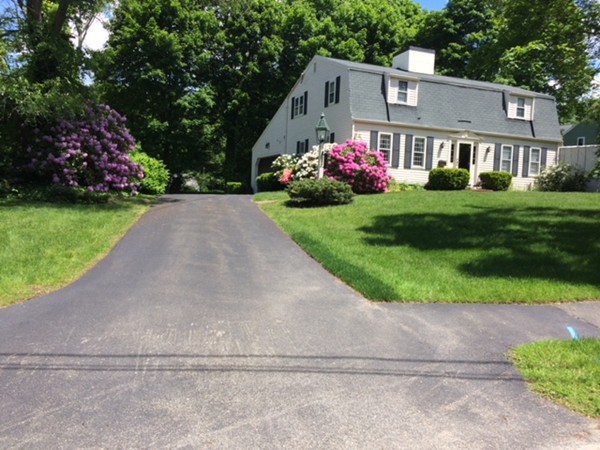 29 Bayberry Road Danvers, MA 01923 - Photo 4 of 25 Gallery Image 4