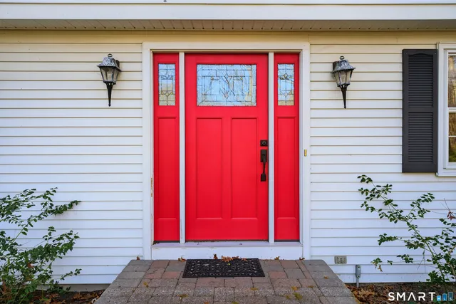 a view of entrance door of the house