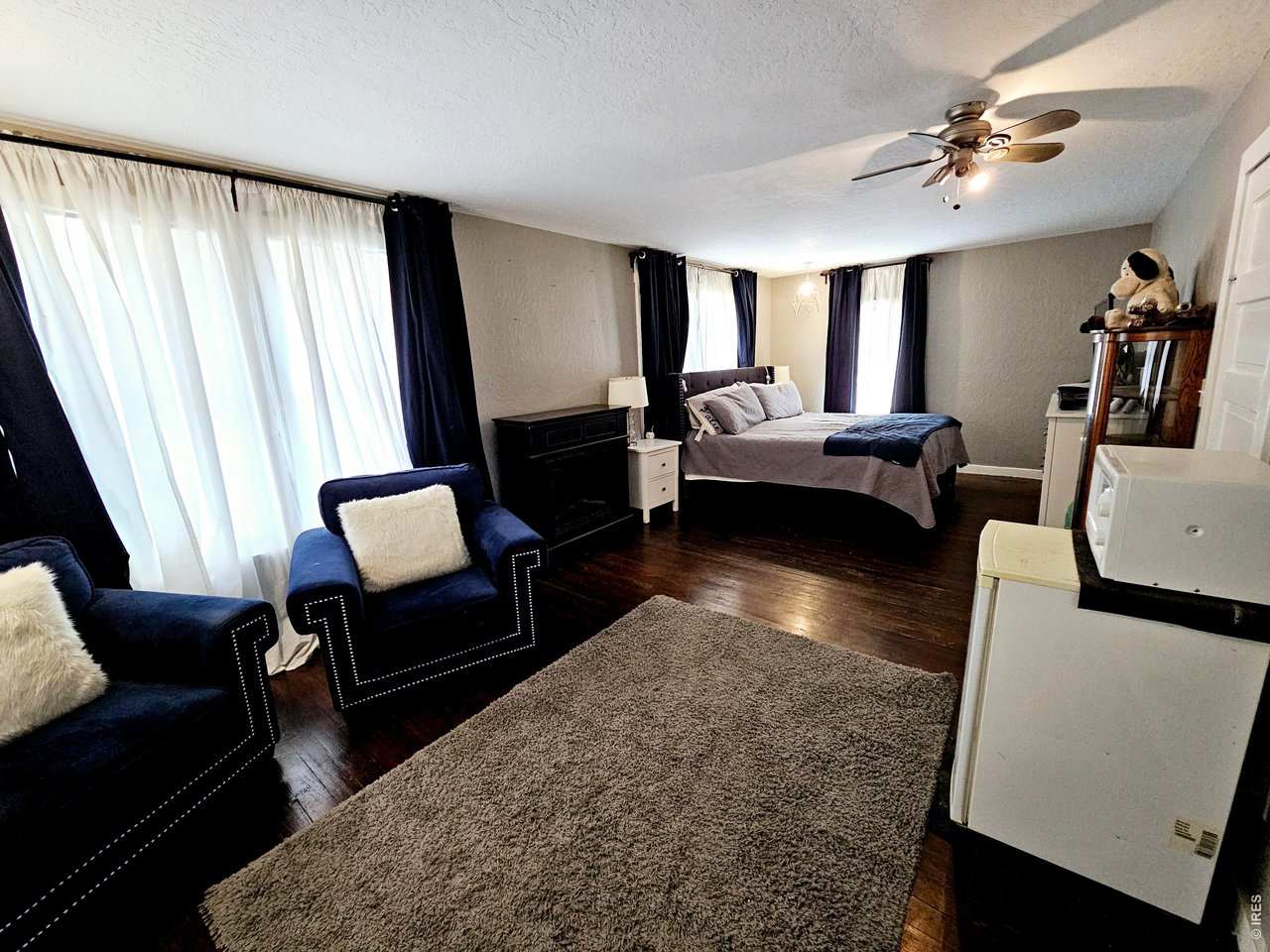 704 South 3rd Avenue Sterling, CO 80751 - Photo 20 of 33 Primary Bedroom suite