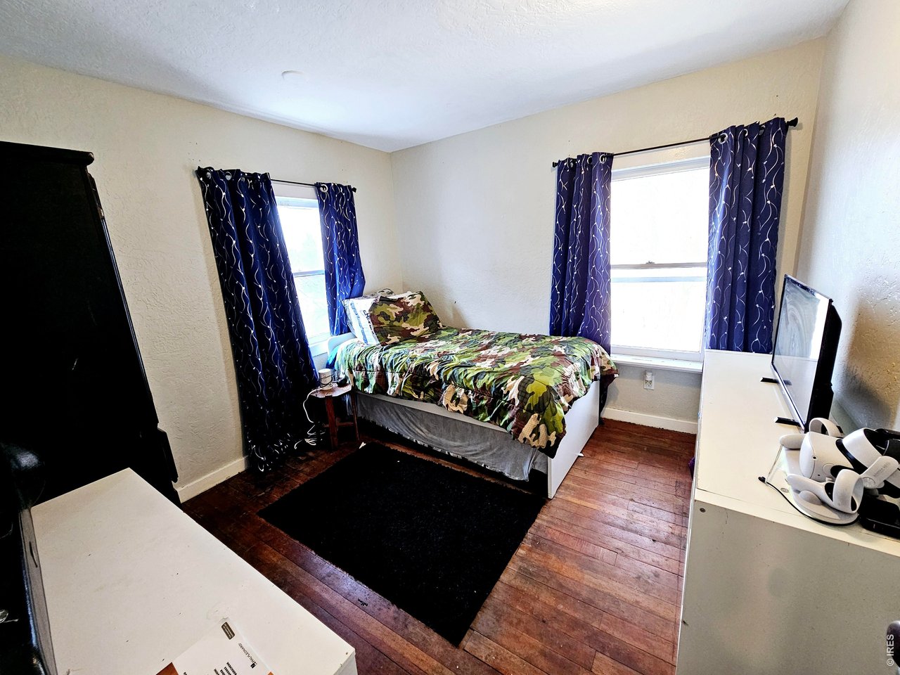 704 South 3rd Avenue Sterling, CO 80751 - Photo 23 of 33 2nd bedroom upstairs