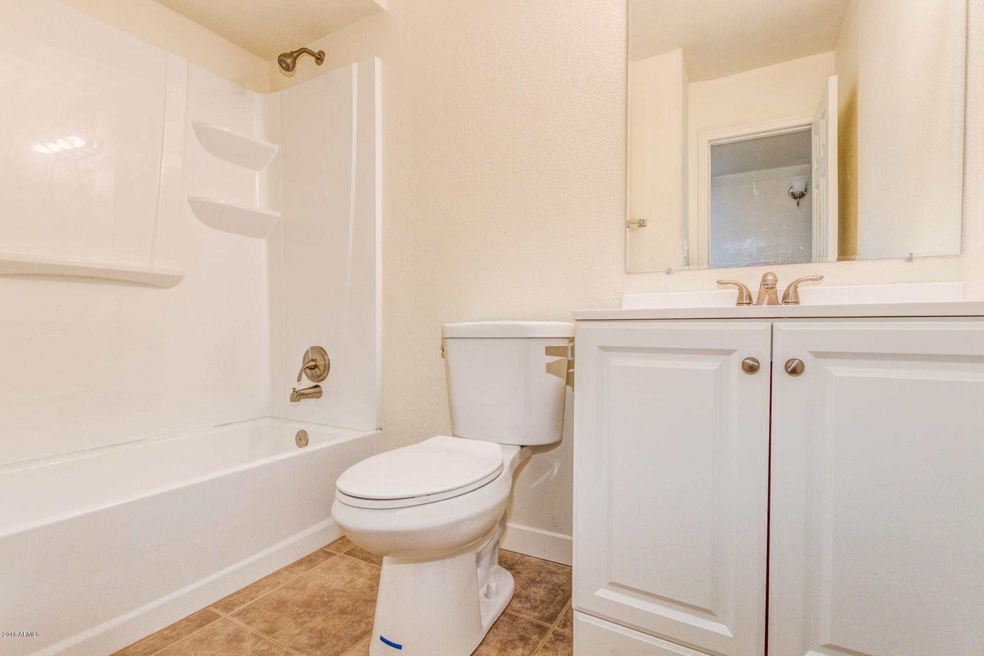 2220 West Pecan Road Phoenix, AZ 85041 - Photo 10 of 23 Pecan - 2220 (23)