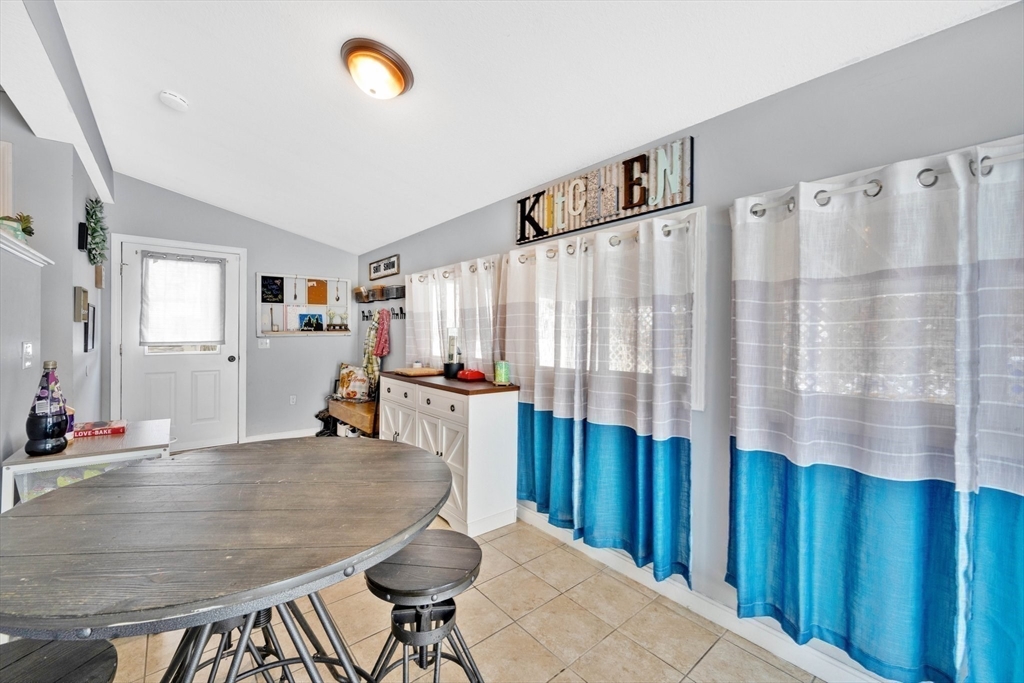 45 Georgetown Street Springfield, MA 01104 - Photo 12 of 25 Gallery Image 12