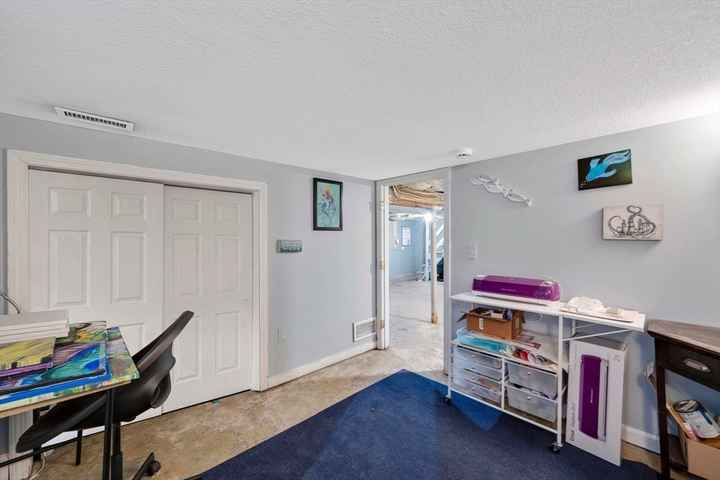 45 Georgetown Street Springfield, MA 01104 - Photo 19 of 25 Gallery Image 19