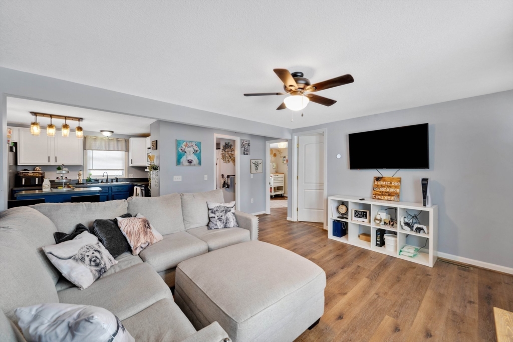 45 Georgetown Street Springfield, MA 01104 - Photo 4 of 25 Gallery Image 4