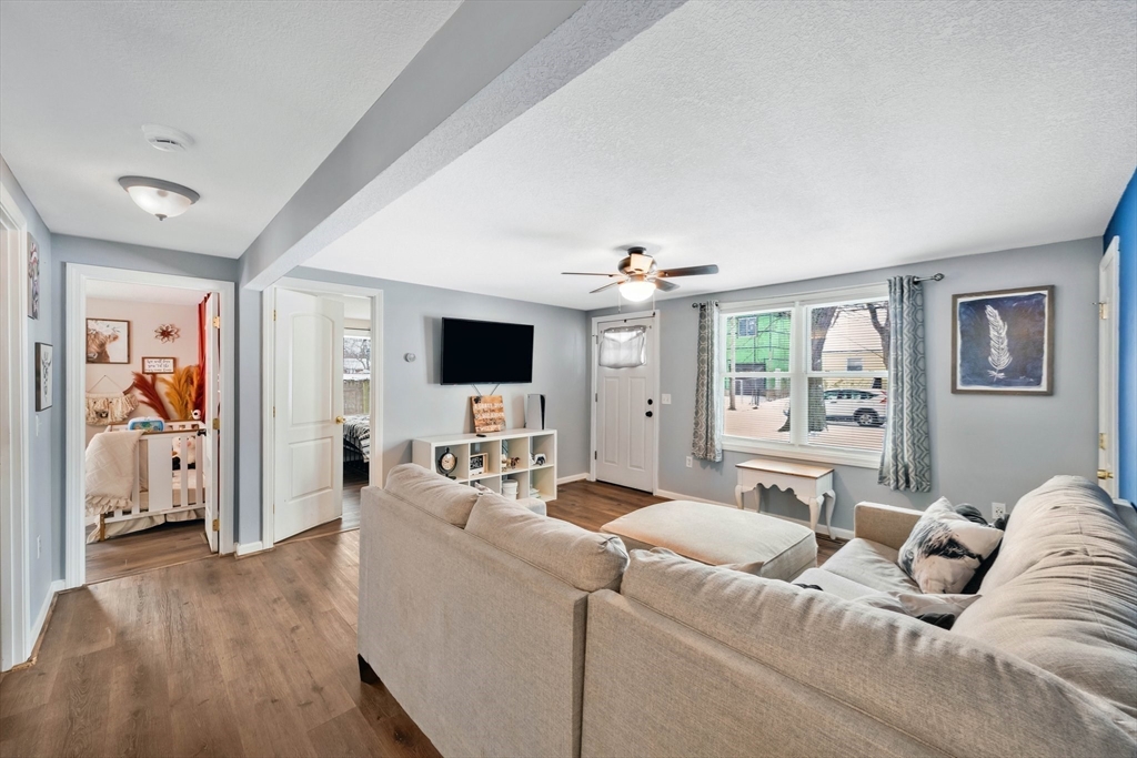 45 Georgetown Street Springfield, MA 01104 - Photo 6 of 25 Gallery Image 6