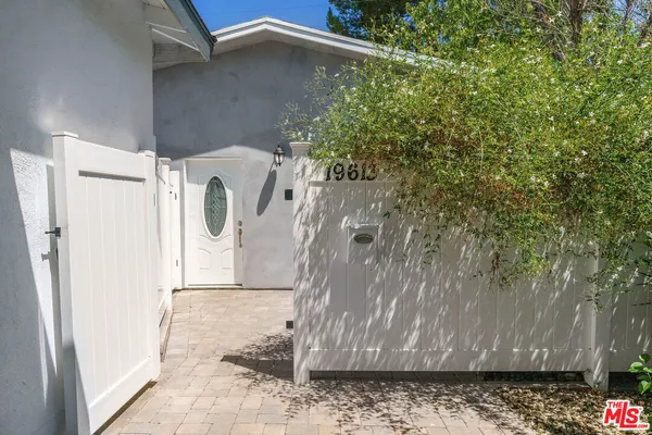 $2,495 | 19613 Haynes Street, Reseda, CA 91335