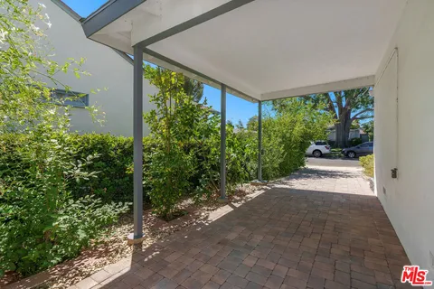 $2,695 | 19613 Haynes Street, Reseda, CA 91335