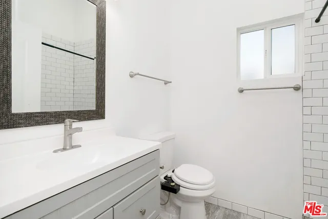 $2,695 | 19613 Haynes Street, Reseda, CA 91335