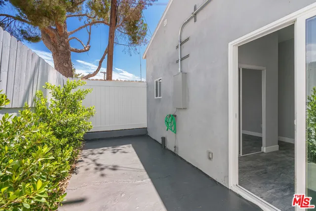 $2,695 | 19613 Haynes Street, Reseda, CA 91335