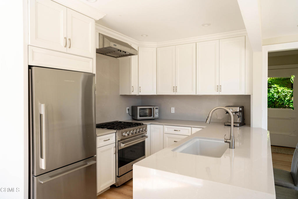 29701 Navarro Ridge Road Albion, CA 95410 - Photo 9 of 32 kitchen
