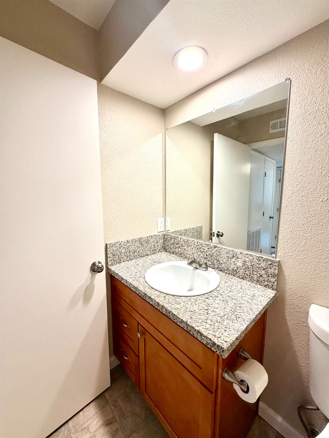 3701 Colonial Drive, Unit 41 Modesto, CA 95356 - Photo 36 of 37