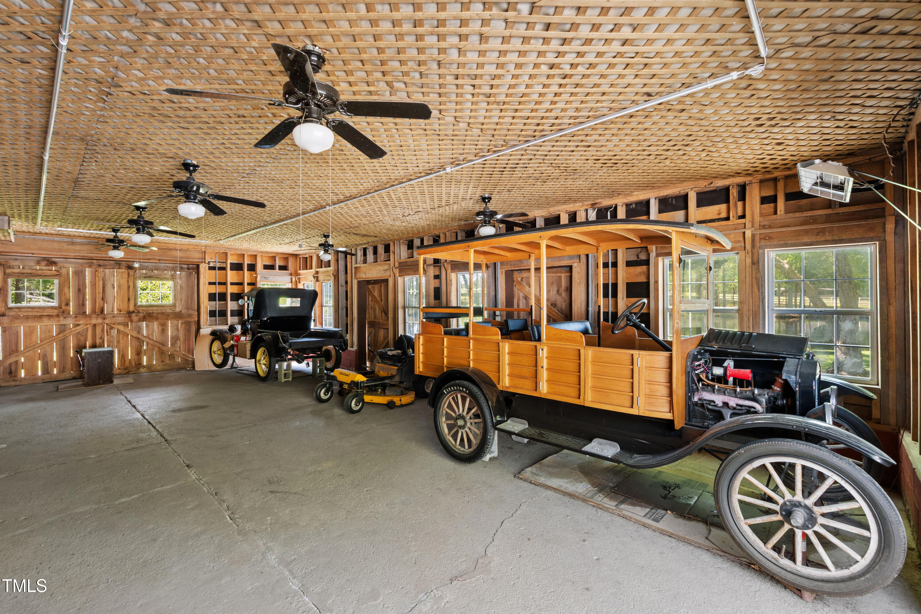 2451 Brick Mill Road Erwin, NC 28339 - Photo 64 of 101 Guest Quarters Garage Area
