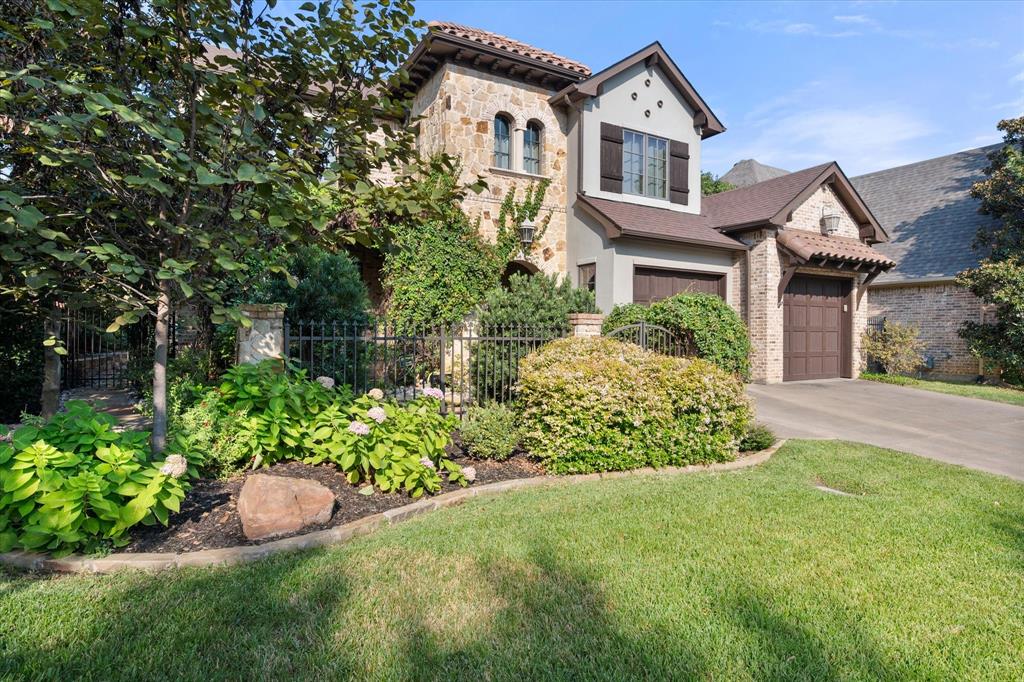 920 Nottingham Road Keller, TX 76248 - Photo 2 of 38 front view of a house with a yard