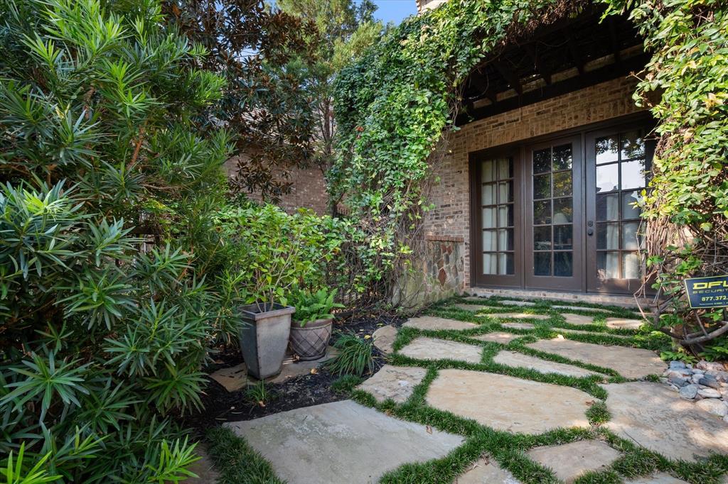 920 Nottingham Road Keller, TX 76248 - Photo 34 of 38 front view of a house with a garden