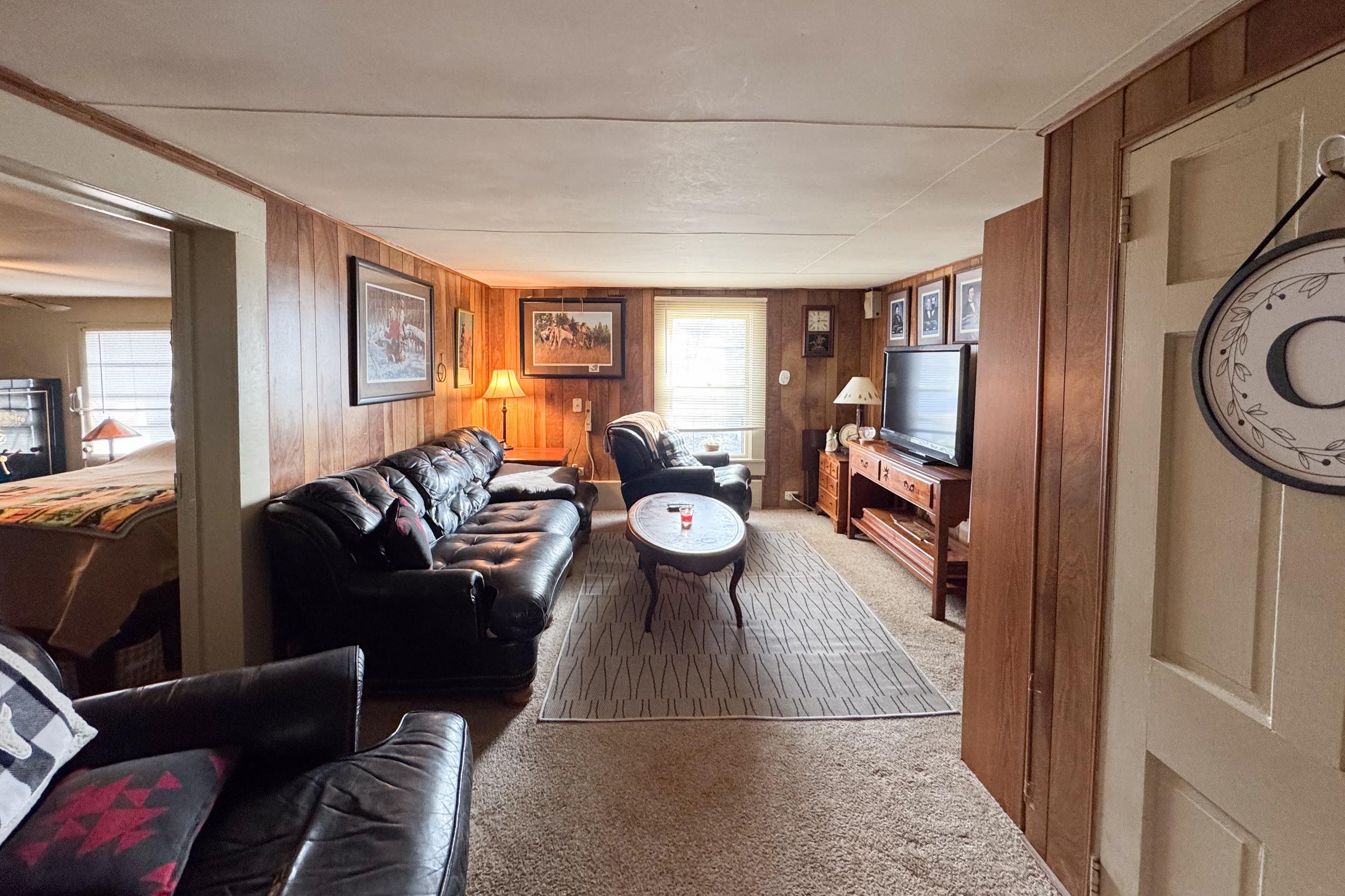 230 Reed Street Pecatonica, IL 61063 - Photo 8 of 18 Gallery Image 8