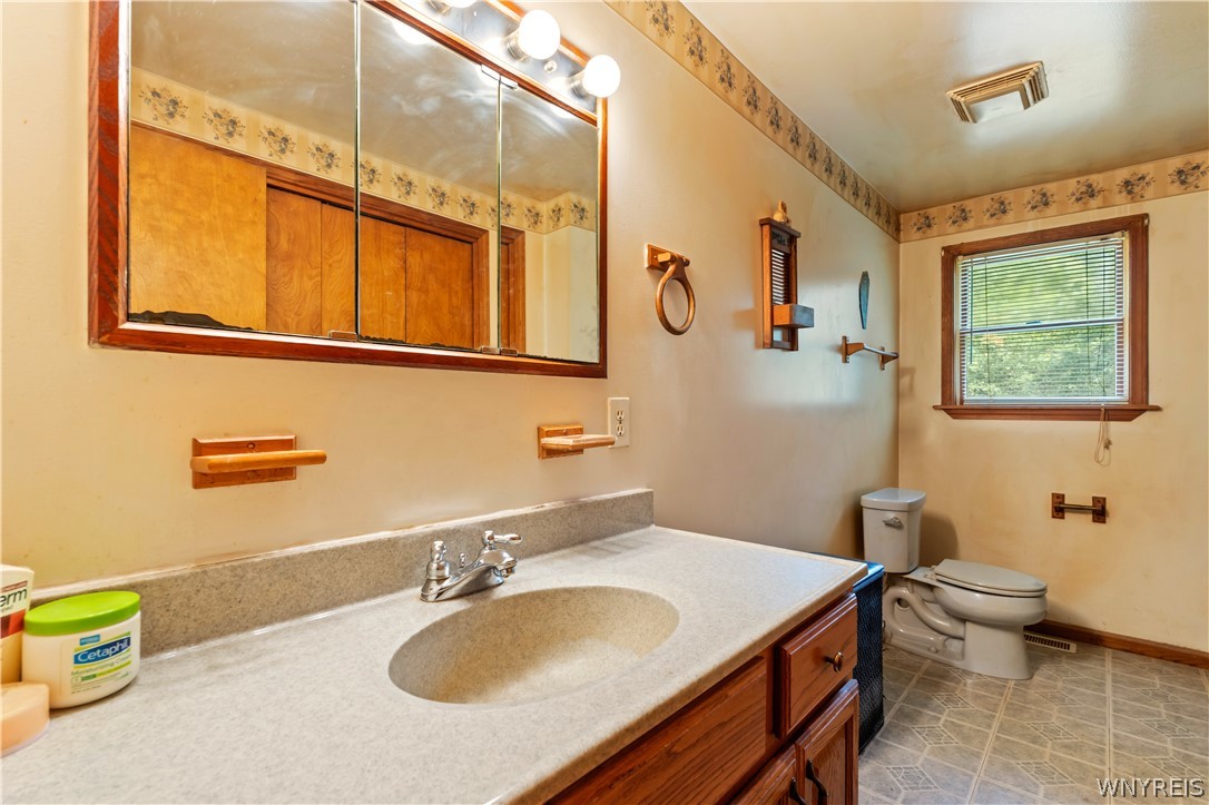 637 Burroughs Road Bennington, NY 14011 - Photo 28 of 50 Full Bath