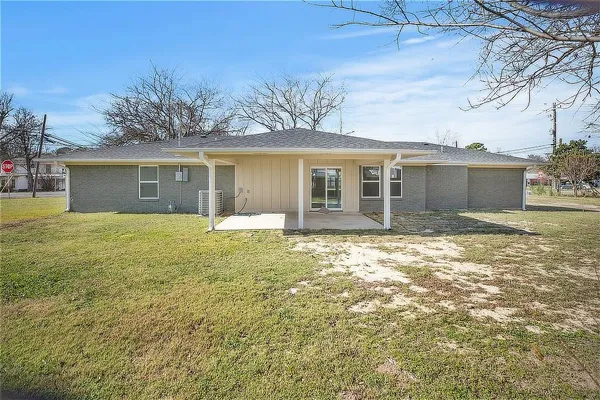 $324,900 | 128 North Osborn Street, Alba, TX 75410