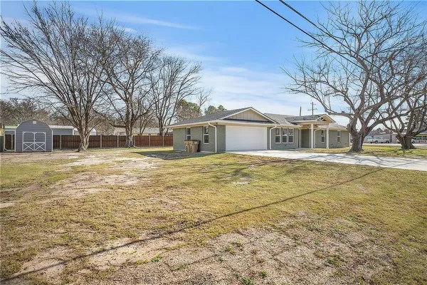 $324,900 | 128 North Osborn Street, Alba, TX 75410