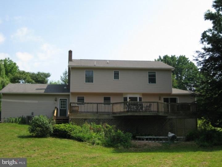 850 Ridge Road Pottstown, PA 19465 - Photo 13 of 13 Exterior Back
