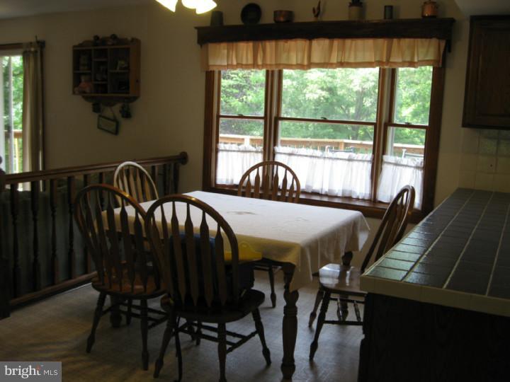 850 Ridge Road Pottstown, PA 19465 - Photo 7 of 13 Breakfast Room