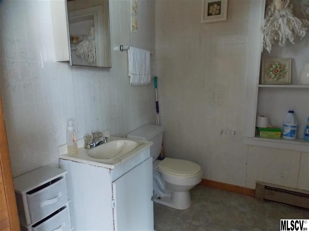 3322 Rocky Road Lenoir, NC 28645 - Photo 5 of 23 Gallery Image 5