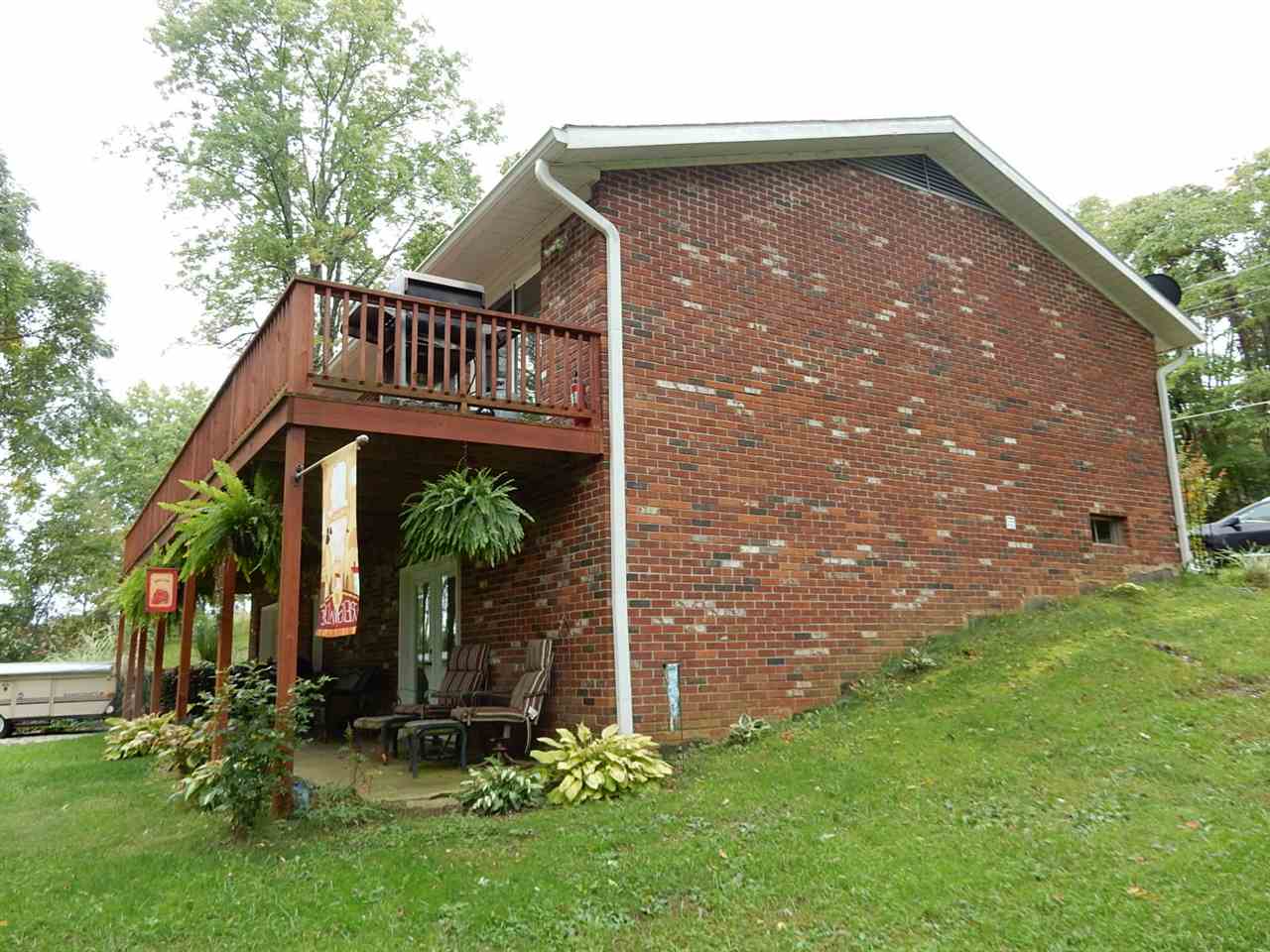 2295 South Garrison Chapel Road Bloomington, IN 47403 - Photo 4 of 19 Gallery Image 4
