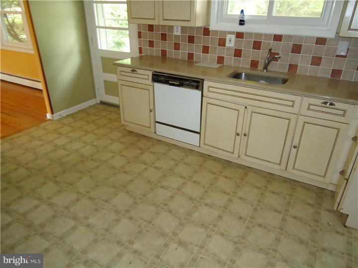 1323 Harris Road Dresher, PA 19025 - Photo 7 of 16 Gallery Image 7