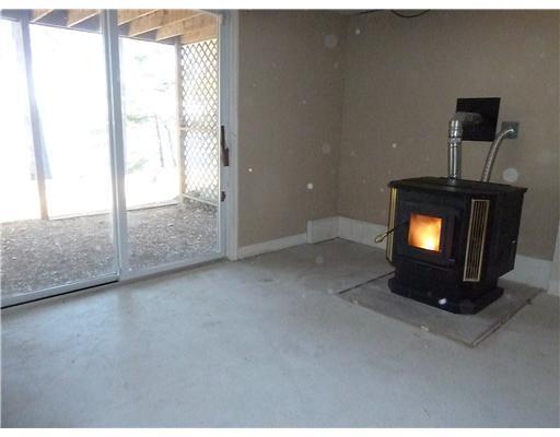 20 Owls Roost Road Standish, ME 04084 - Photo 10 of 12 Den/Family/Great Room.