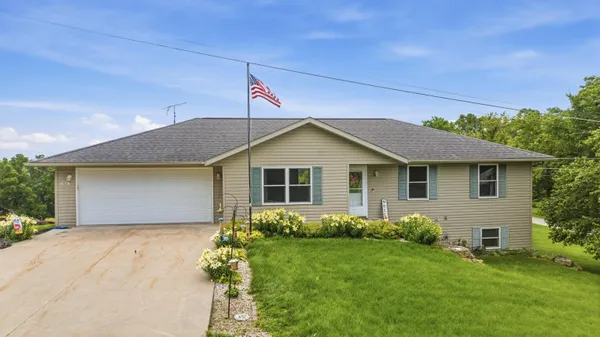 $347,500 | 1031 North Dodge Street, Galena, IL 61036