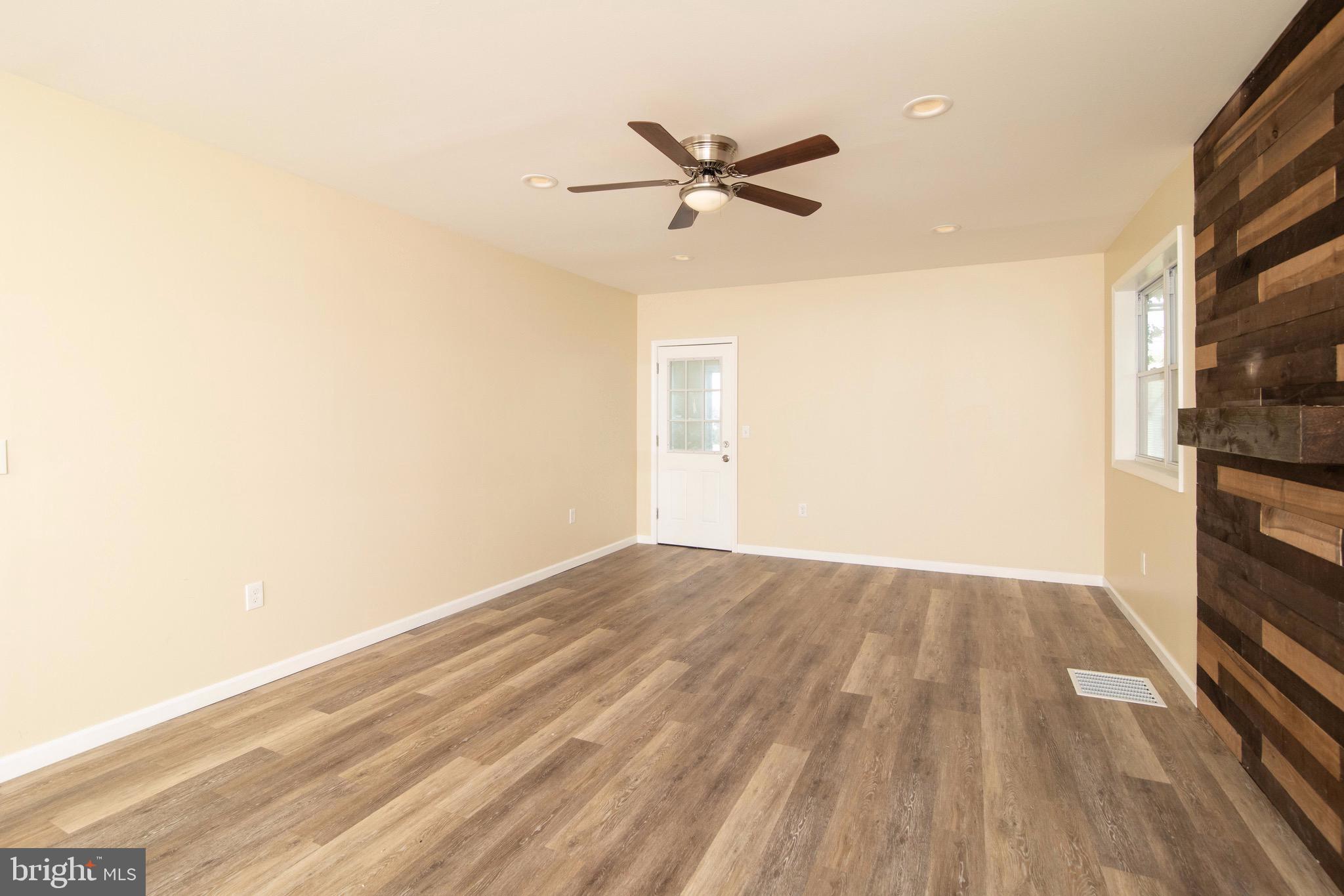 11 Mill Road Burlington, NJ 08016 - Photo 8 of 24 Gallery Image 8
