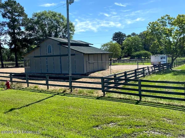 $325,000 | 840 I-55 South Frontage Road, Terry, MS 39170
