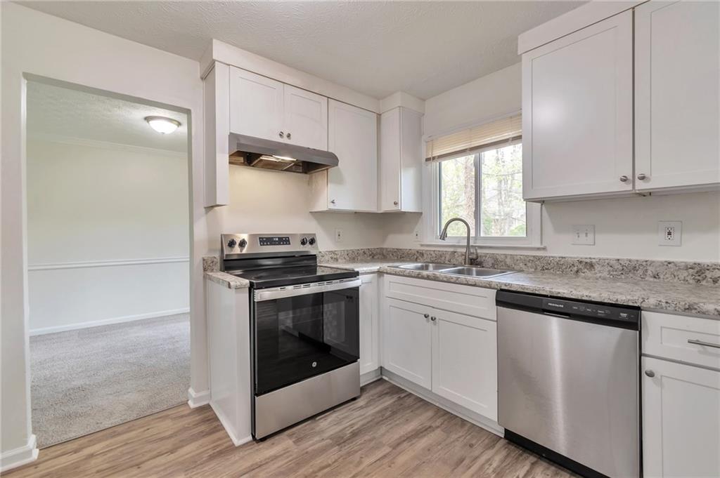 5350 Rockbridge Road Southwest Stone Mountain, GA 30088 - Photo 10 of 25