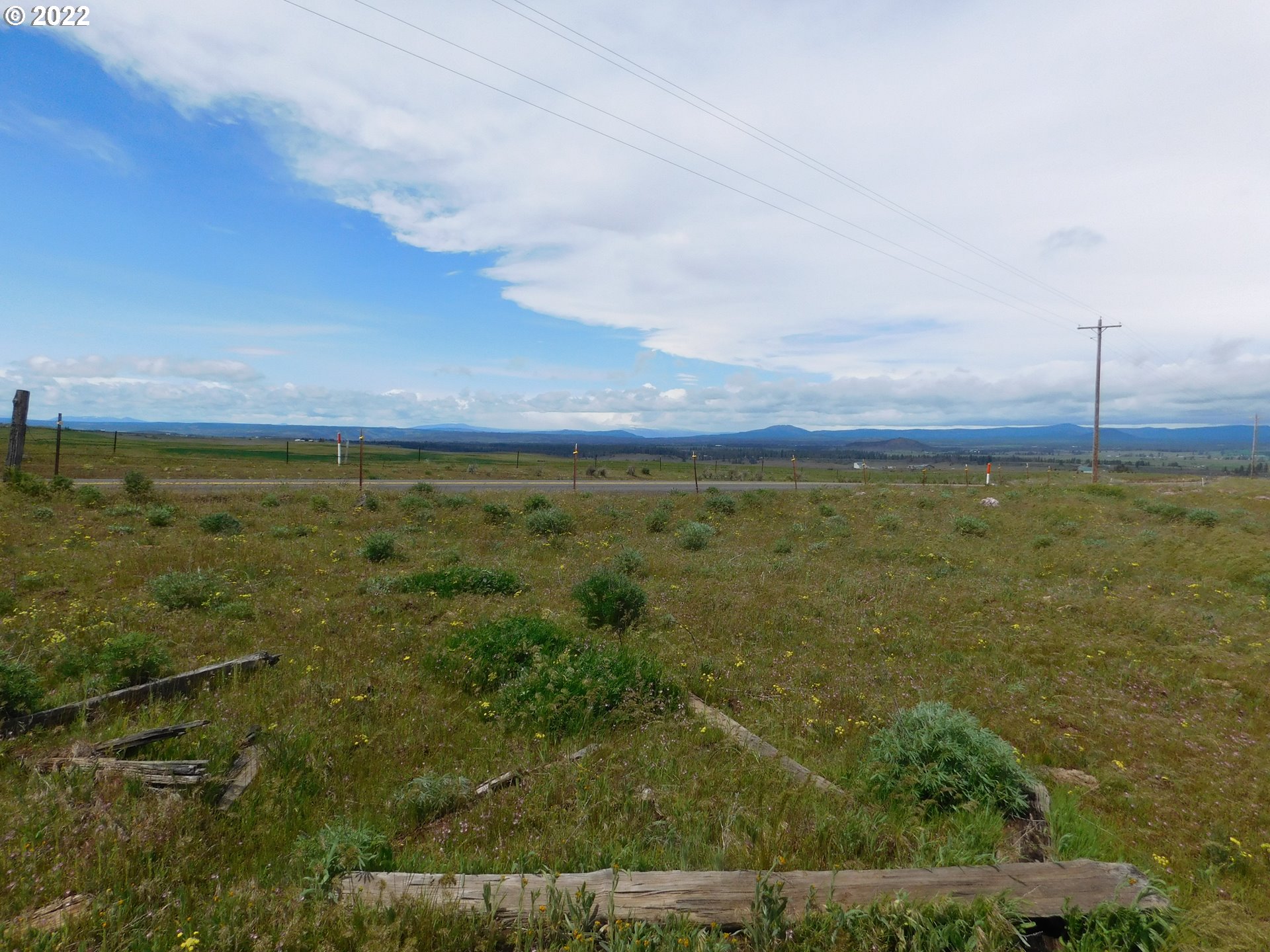 Simcoe Mountain Road Centerville, WA 98613 - Photo 12 of 18 a view of an ocean and beach