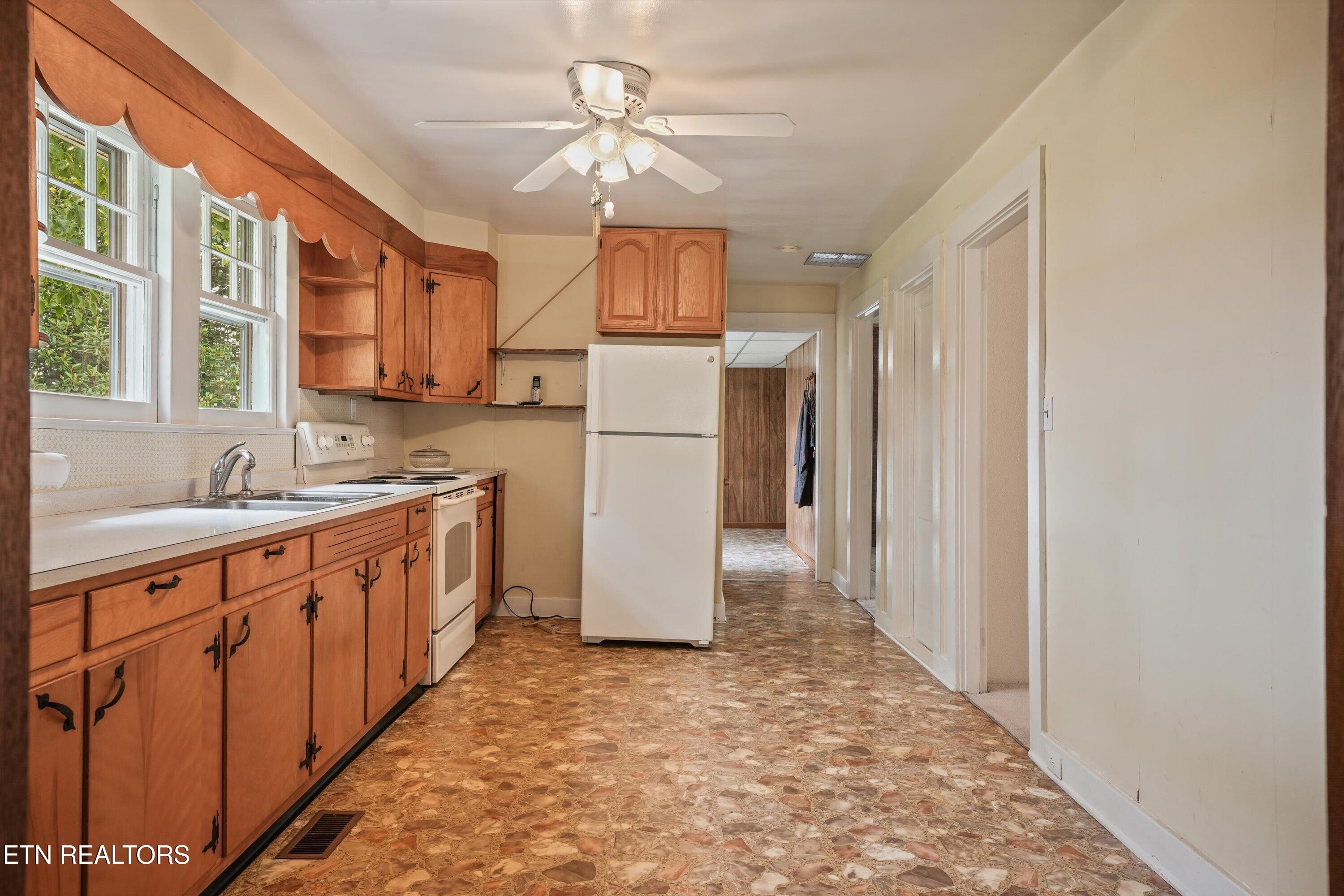 8124 Bell Road Knoxville, TN 37938 - Photo 23 of 38 18-8124 Bell Rd25