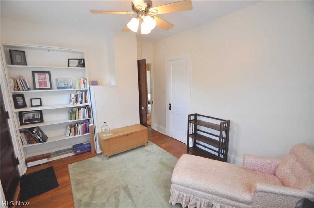 2991 Yorkshire Road Cleveland, OH 44118 - Photo 17 of 25 Gallery Image 17