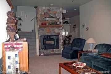 3305 Sand Road Port Austin, MI 48467 - Photo 9 of 25 3305SandRdLiving2.jpg