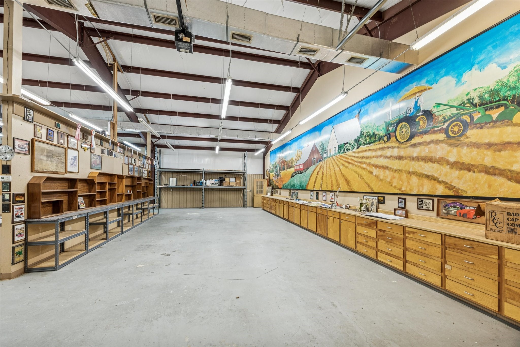 16372 Highway 6 Navasota, TX 77868 - Photo 41 of 49 a view of an empty room with furniture