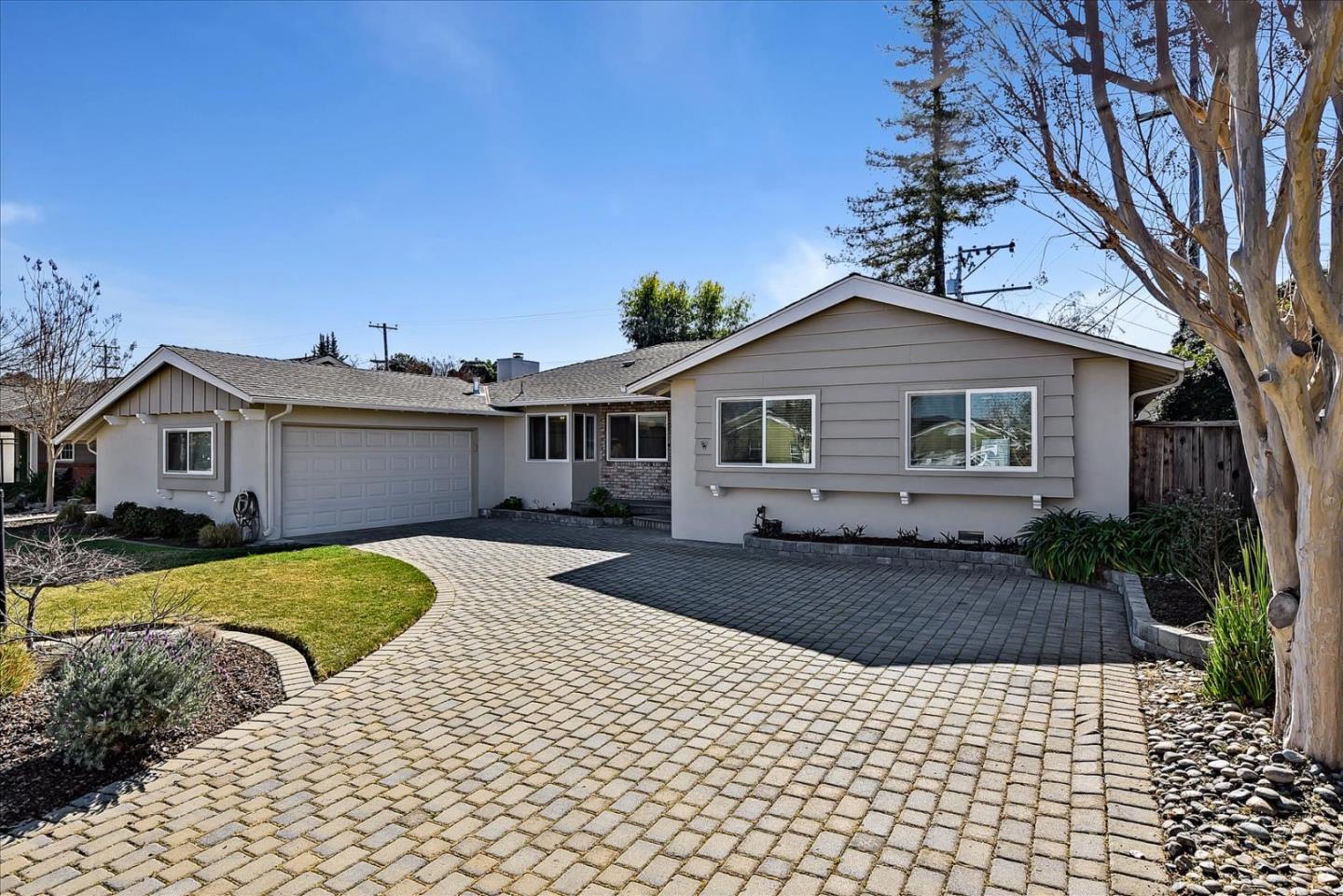 1712 St Anthony Drive San Jose, CA 95125 - Photo 3 of 47 a front view of a house with a yard