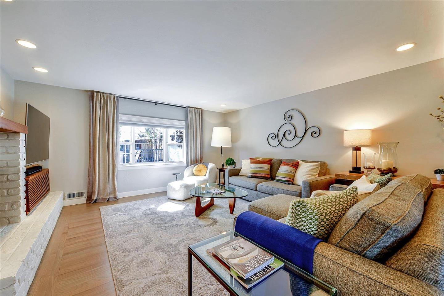 1712 St Anthony Drive San Jose, CA 95125 - Photo 5 of 47 a living room with furniture and a window
