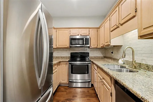 $2,250 | 2865 Lenox Road Northeast, Unit 111, Atlanta, GA 30324