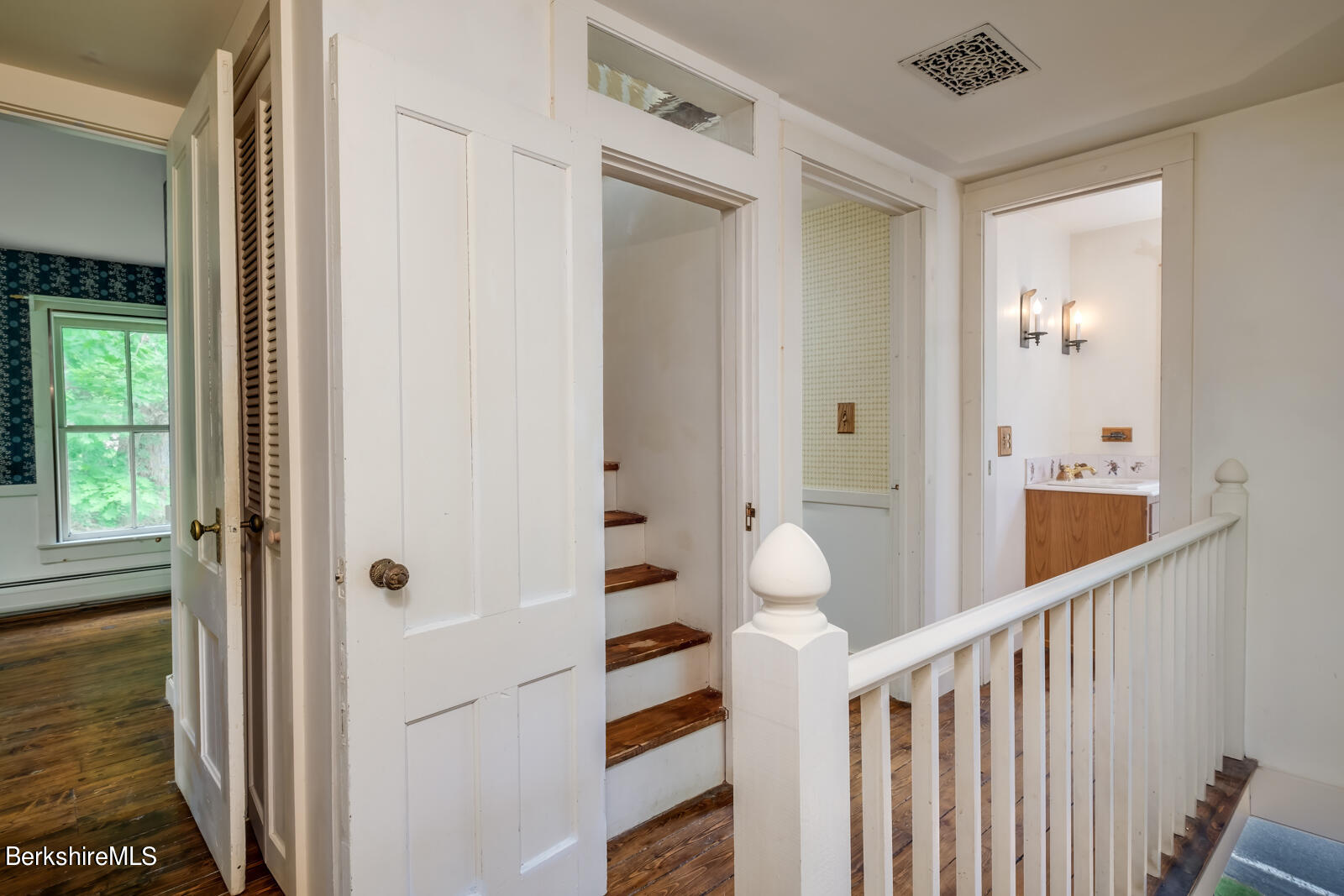 145 Henderson Road Williamstown, MA 01267 - Photo 12 of 26 Second floor