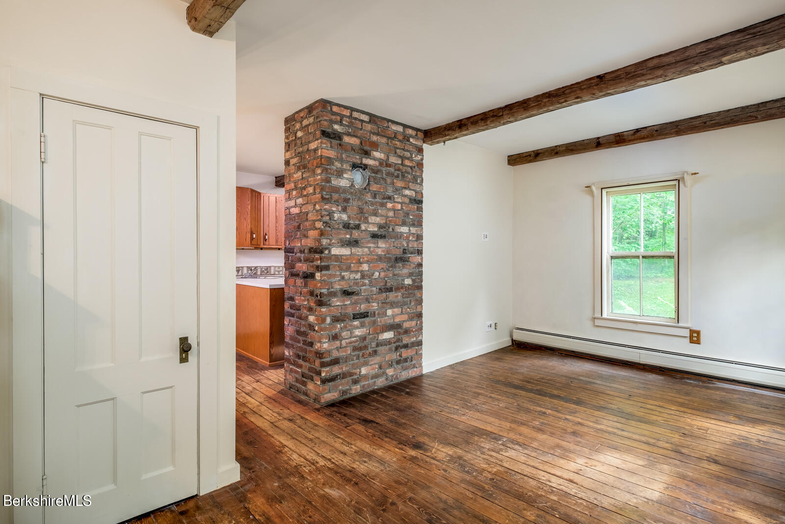 145 Henderson Road Williamstown, MA 01267 - Photo 8 of 26 Living room