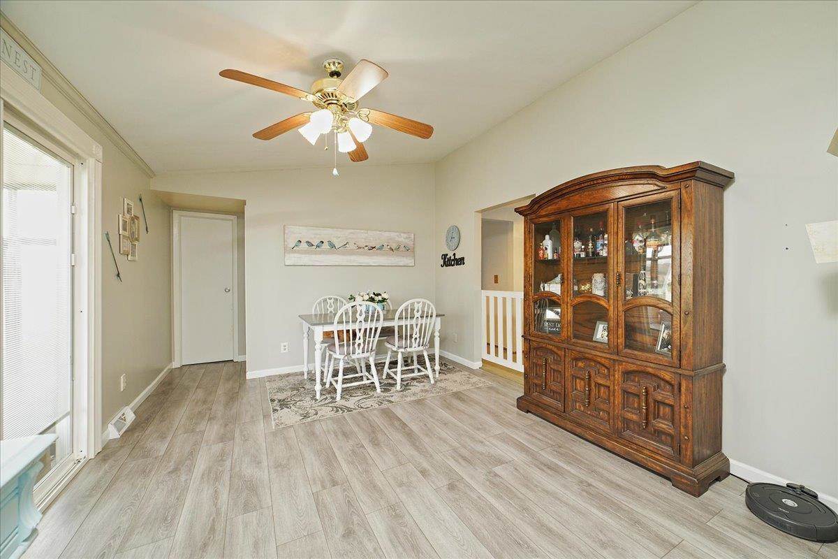 8454 Emmett Road Yale, MI 48097 - Photo 13 of 40 50062879-12.JPG