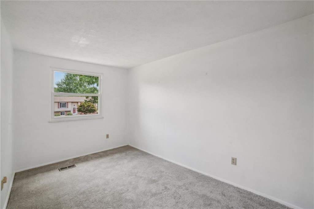215 Pintail Road Gibsonia, PA 15044 - Photo 11 of 23 Gallery Image 11